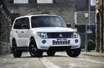 Mitsubishi Shogun Black 2012 года (UK)